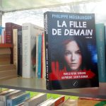 Le roman "La fille de demain" dans la boîte à lire à côté du Triangle, au coeur d'Huningue - 8 mars 2026